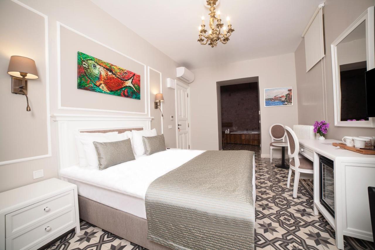 Triada Hotel Bueyuekada アダラー エクステリア 写真
