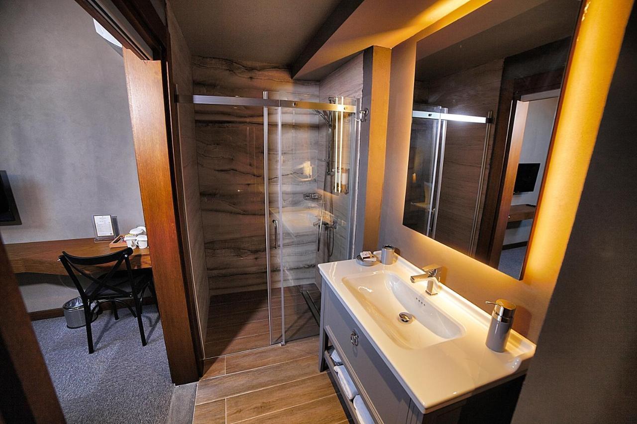 Triada Hotel Bueyuekada アダラー エクステリア 写真