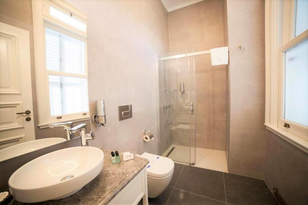 Triada Hotel Bueyuekada アダラー エクステリア 写真