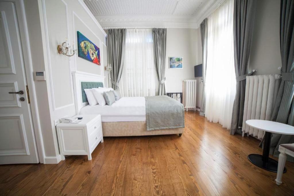 Triada Hotel Bueyuekada アダラー エクステリア 写真